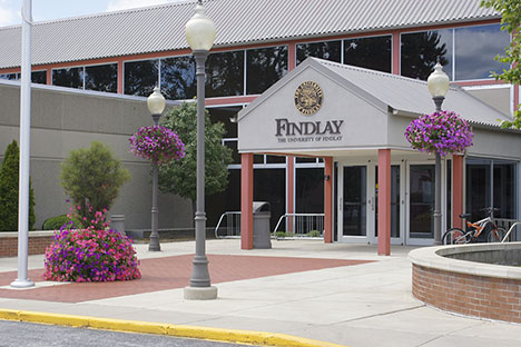 Davis Building on University of Findlay's campus