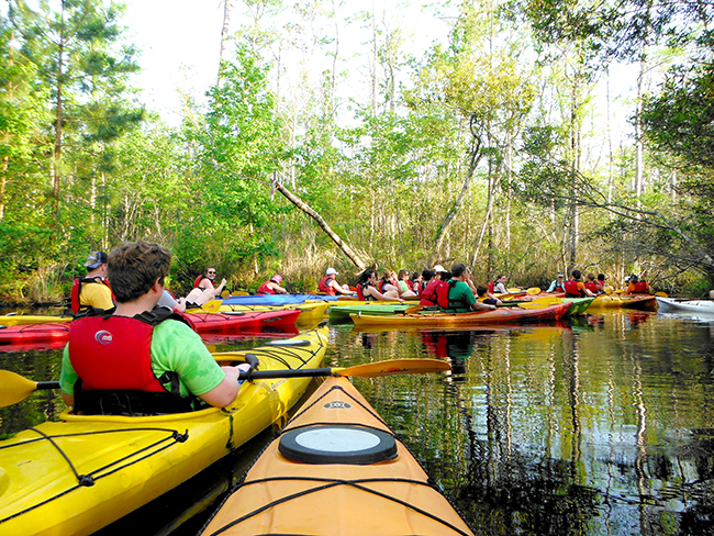 findlay students in kayaks