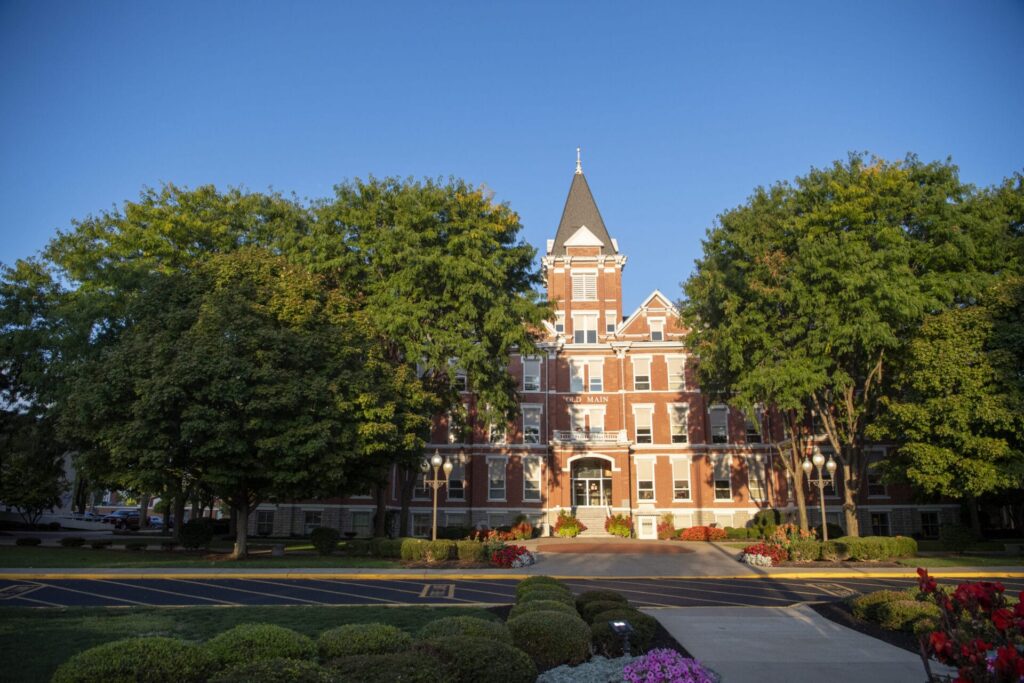 University Of Findlay Students