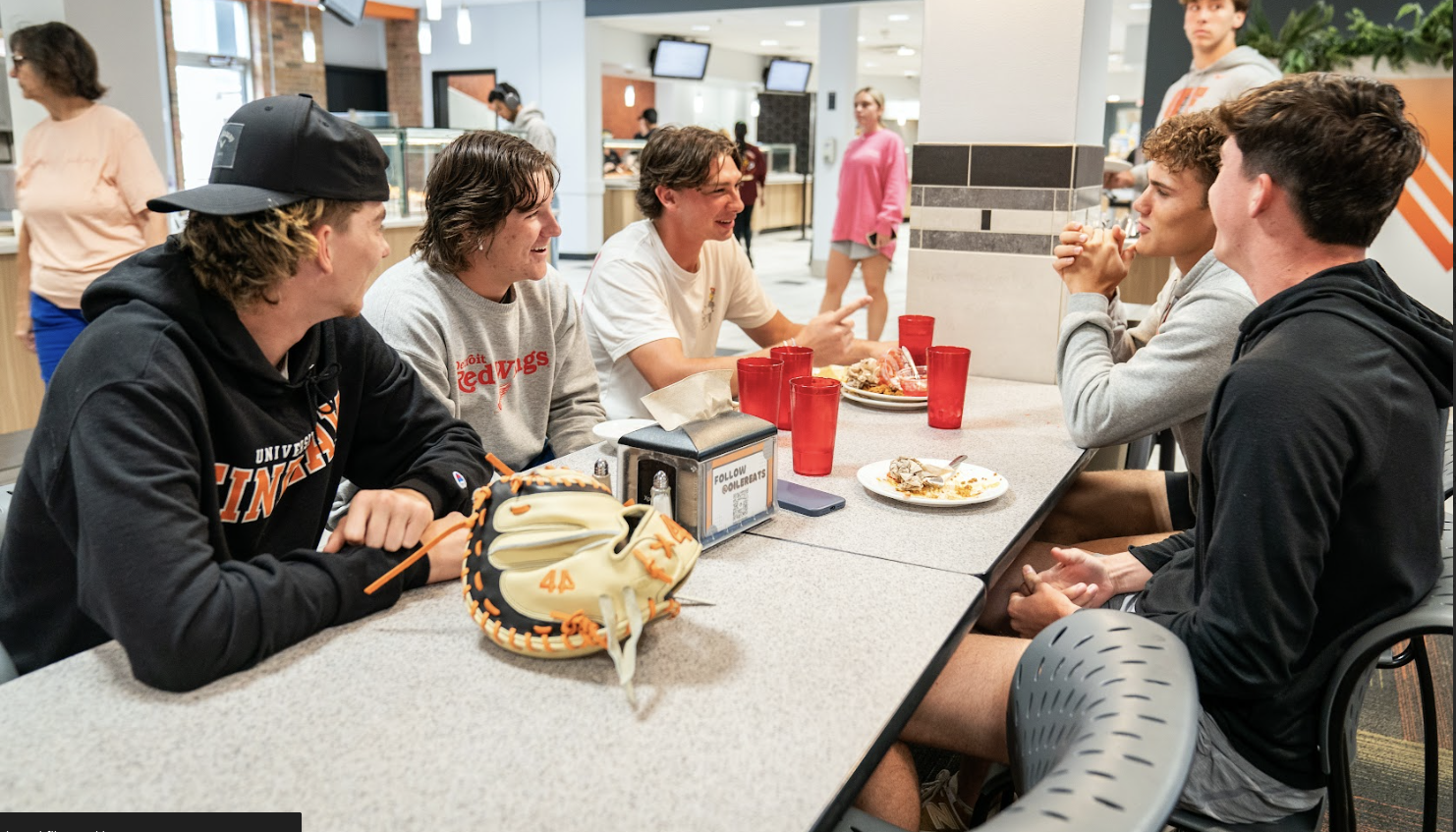dining services